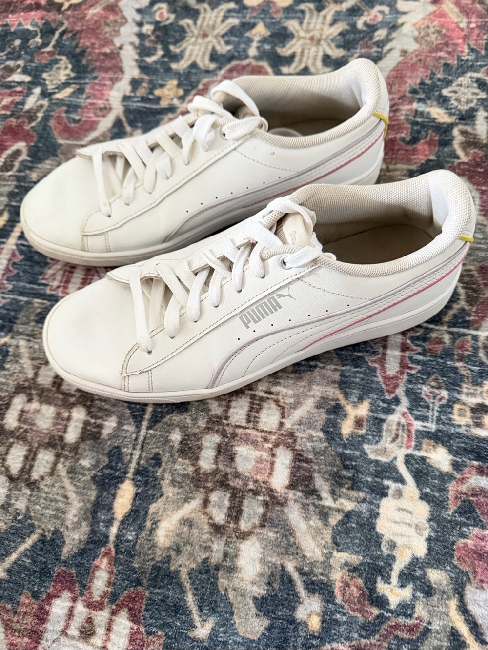 Puma White Low-Top Sneakers with Pink Stripe